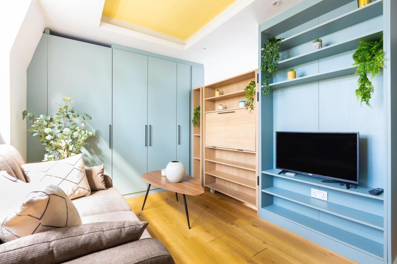 Appartamento Cozy Apt In Central Londra Esterno foto